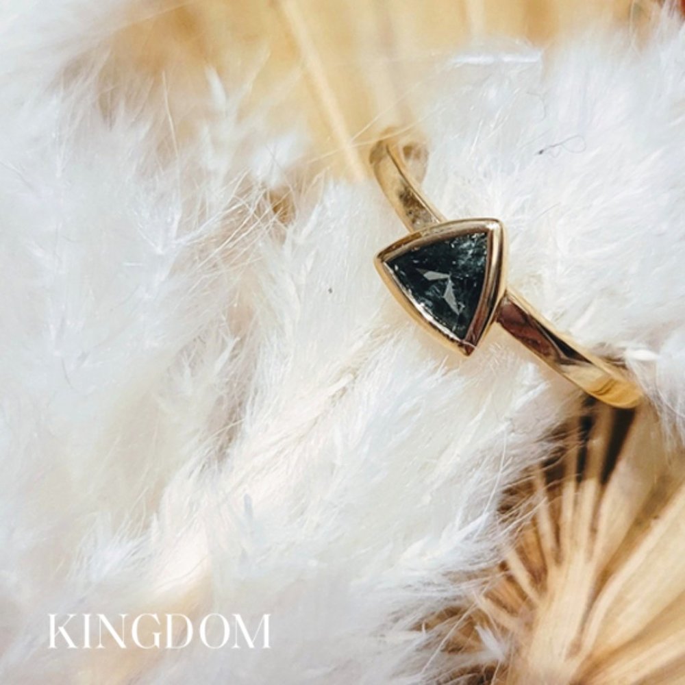 Triangular-Cut Montana Sapphire Ring